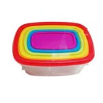 مجموعة من أوعية تخزين الطعام البلاستيكية