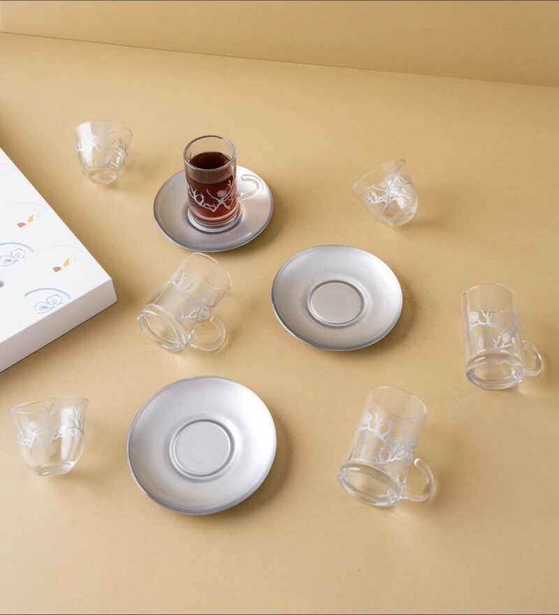 ⁦طقم إستكانه مع فنجان⁩ - الصورة ⁦2⁩