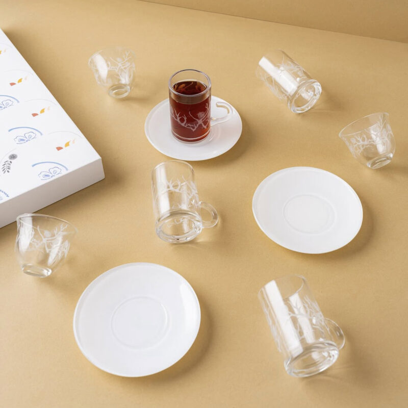 طقم استكانه مع فنجان