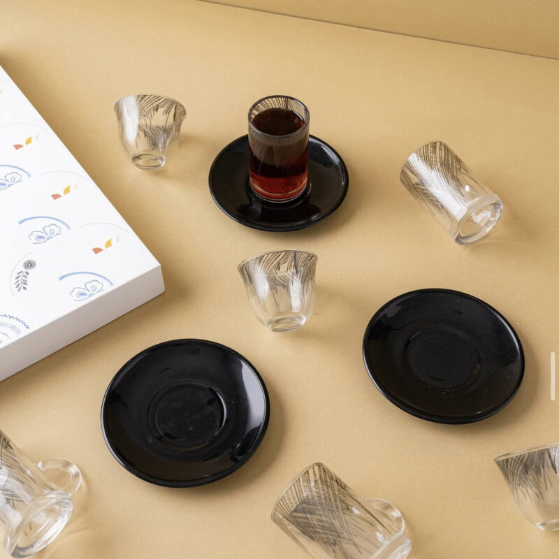 طقم استكانه مع فنجان