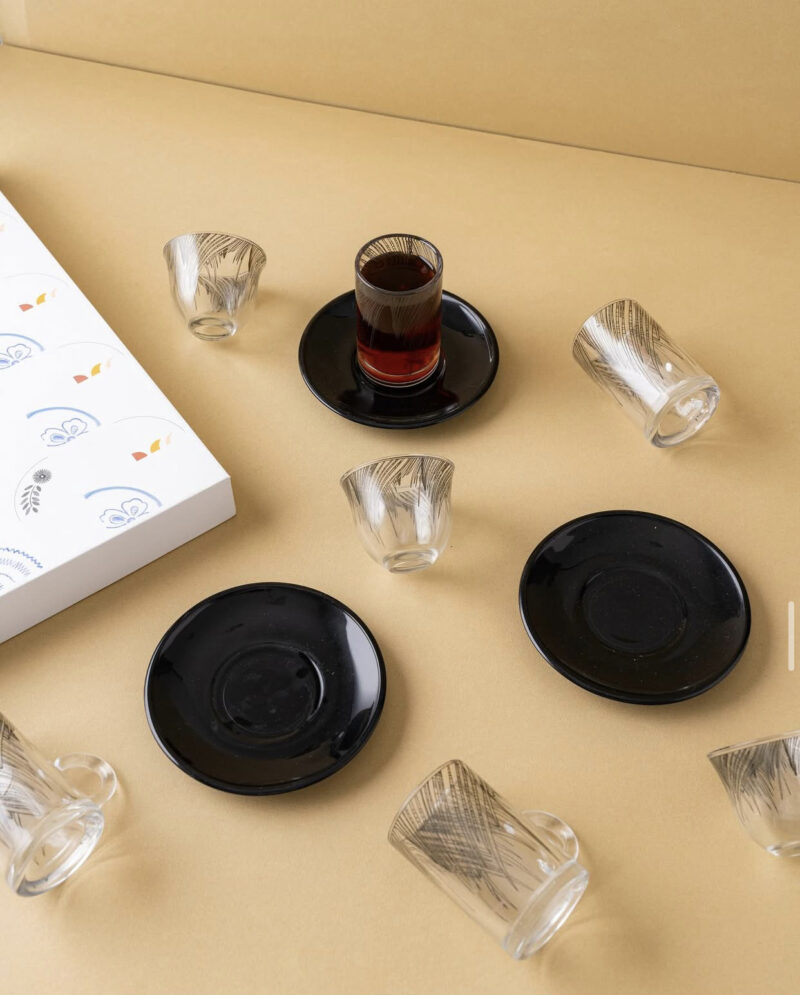 ⁦طقم استكانه مع فنجان⁩ - الصورة ⁦2⁩