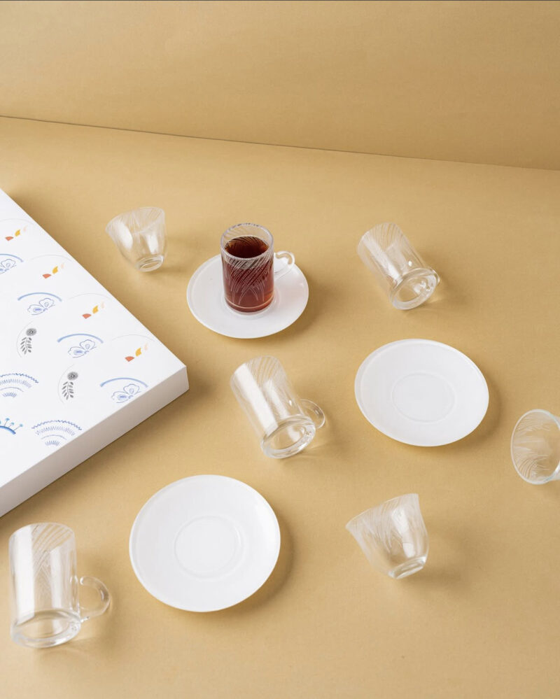 ⁦طقم استكانه مع فنجان⁩ - الصورة ⁦2⁩