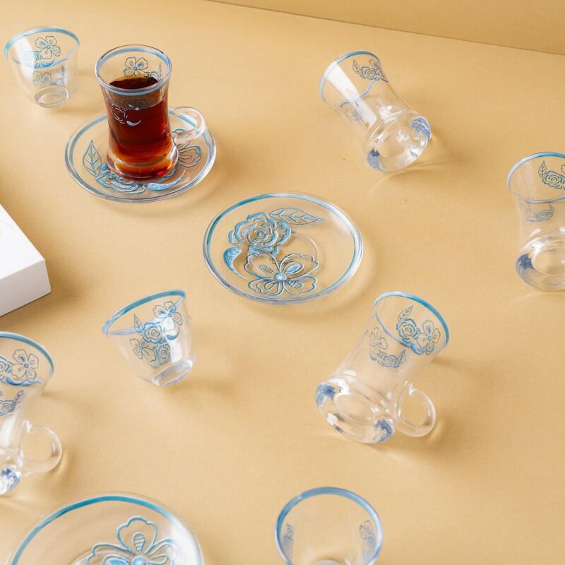 طقم شاي أو قهوة