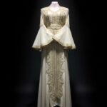 قفطان مغربي باللون الكريمي